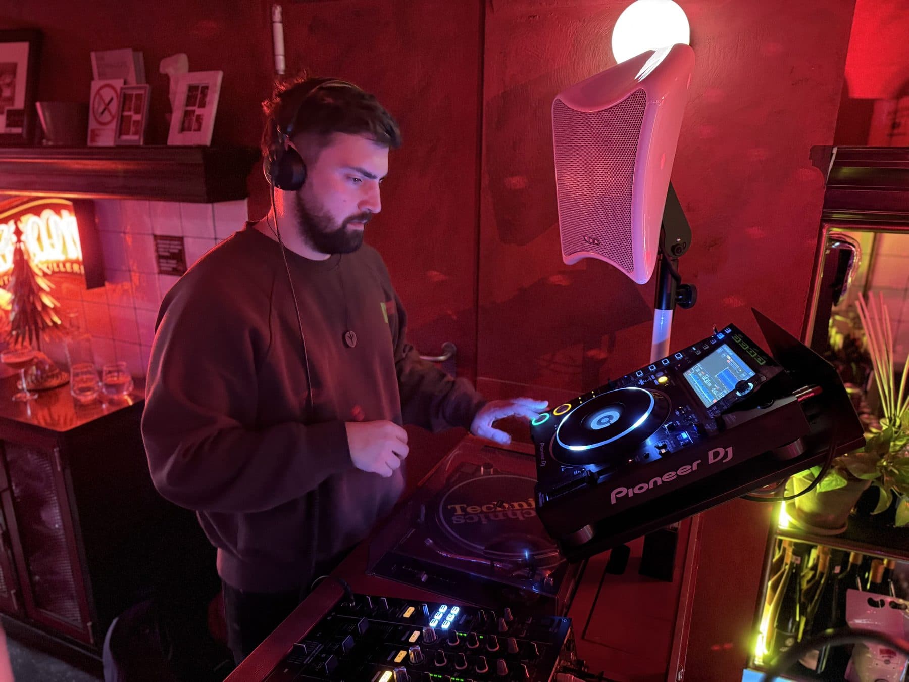 The DJ set at Negroni — Tekpon AI Summit Afterparty, November 2025